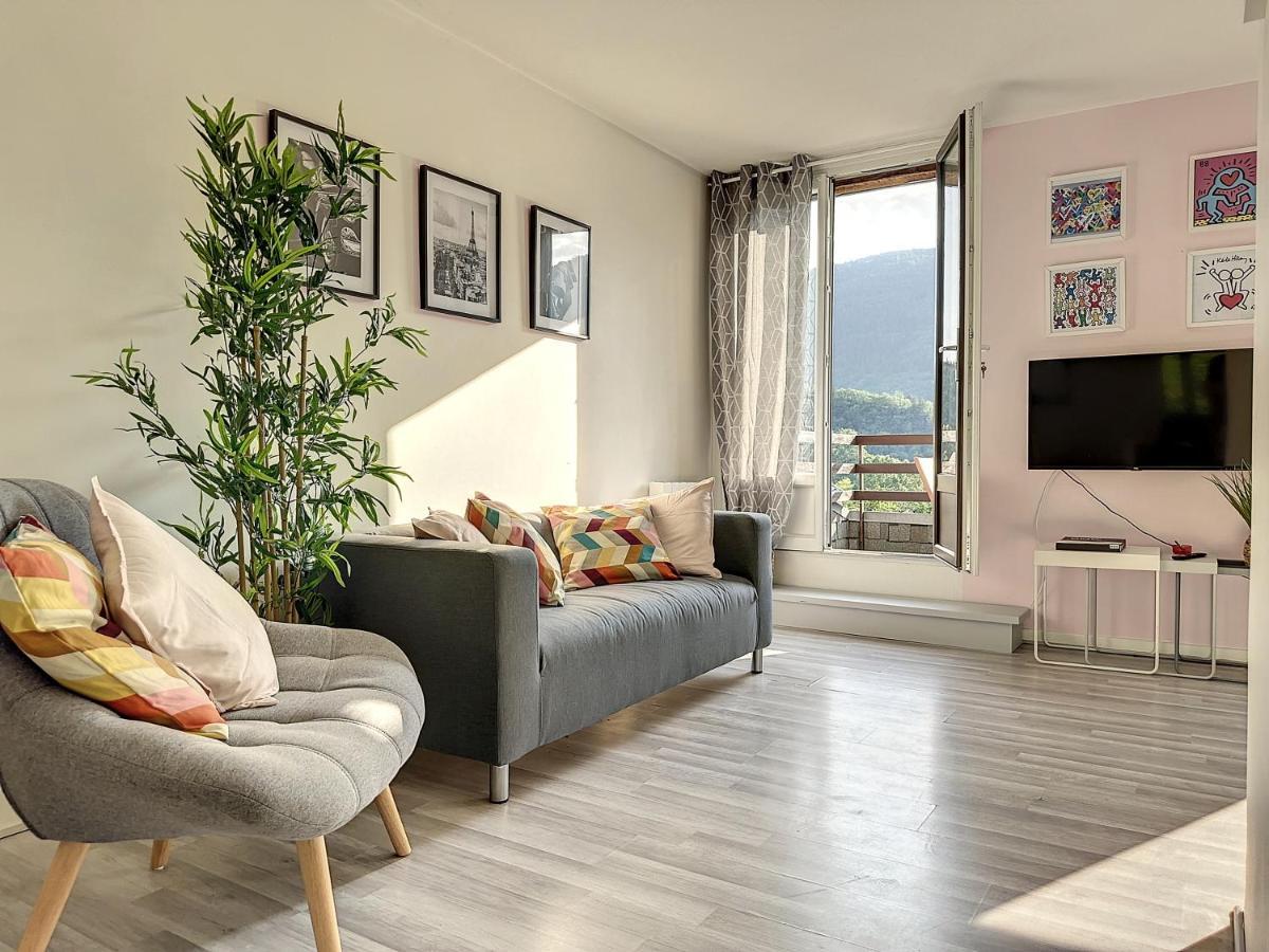 Charmant Appartement Avec Terrasse Parking Ispagnac Exterior foto